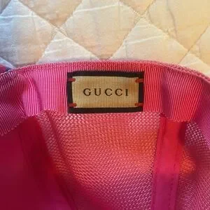 Gucci | Accessories | Gucci Vibrant Pink Cap With Blue Logo  display picture 3